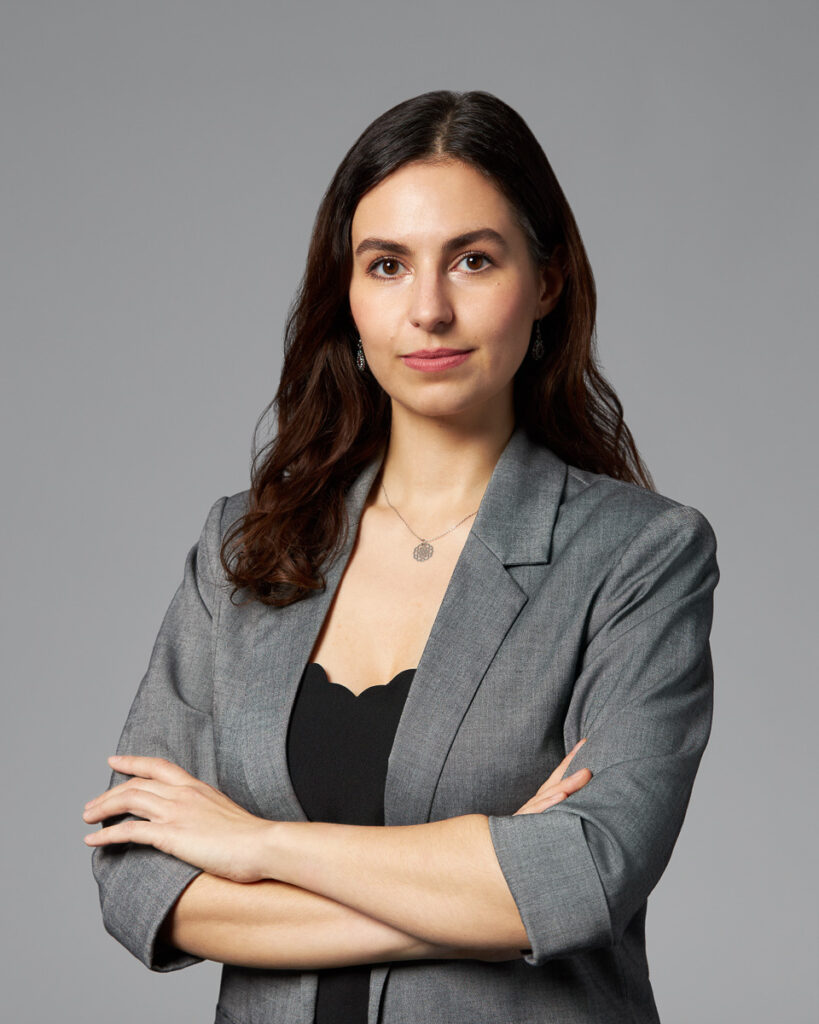 Profilbild von Sophia Knopf, Wissenschaftliche Mitarbeiterin an der Professur für Innovationsforschung an der TU München sowie Projektmitarbeitende im Projekt ReMIX; Mitglied des MCube Strategieteams.