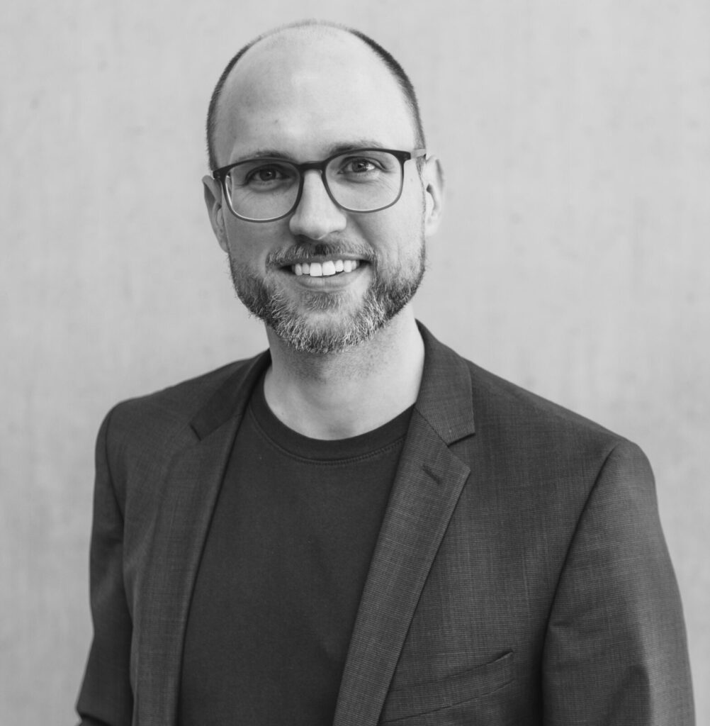 Profilbild von Dr. Bernhard Kalkbrenner, Director des Digital Hub Mobility der UnternehmerTUM; Mitglied des MCube Aufsichtsrats.